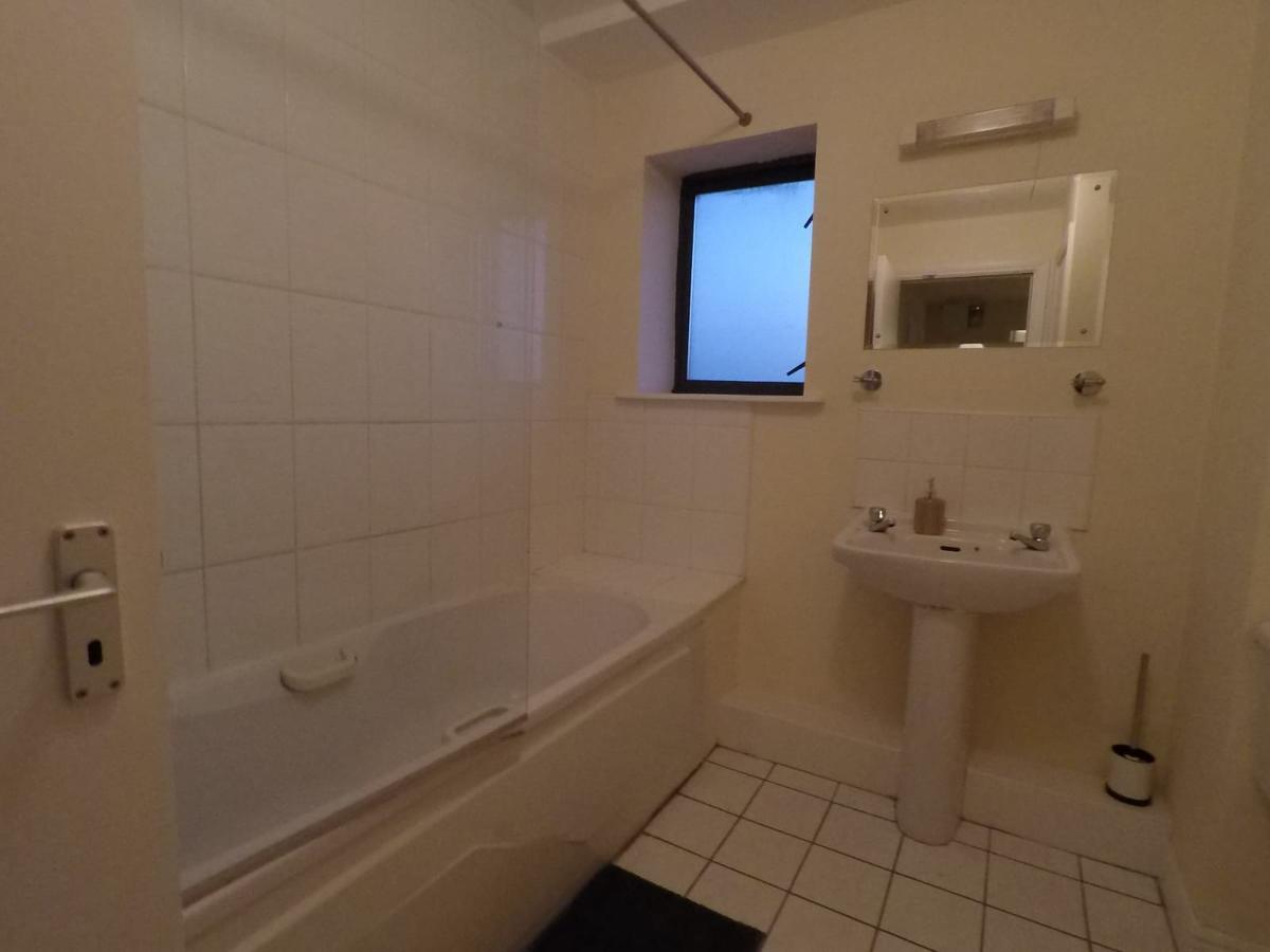 The Sentinel Tower Airport Apartments Ballymun Εξωτερικό φωτογραφία
